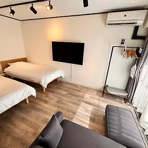 Lucky House53 アパート